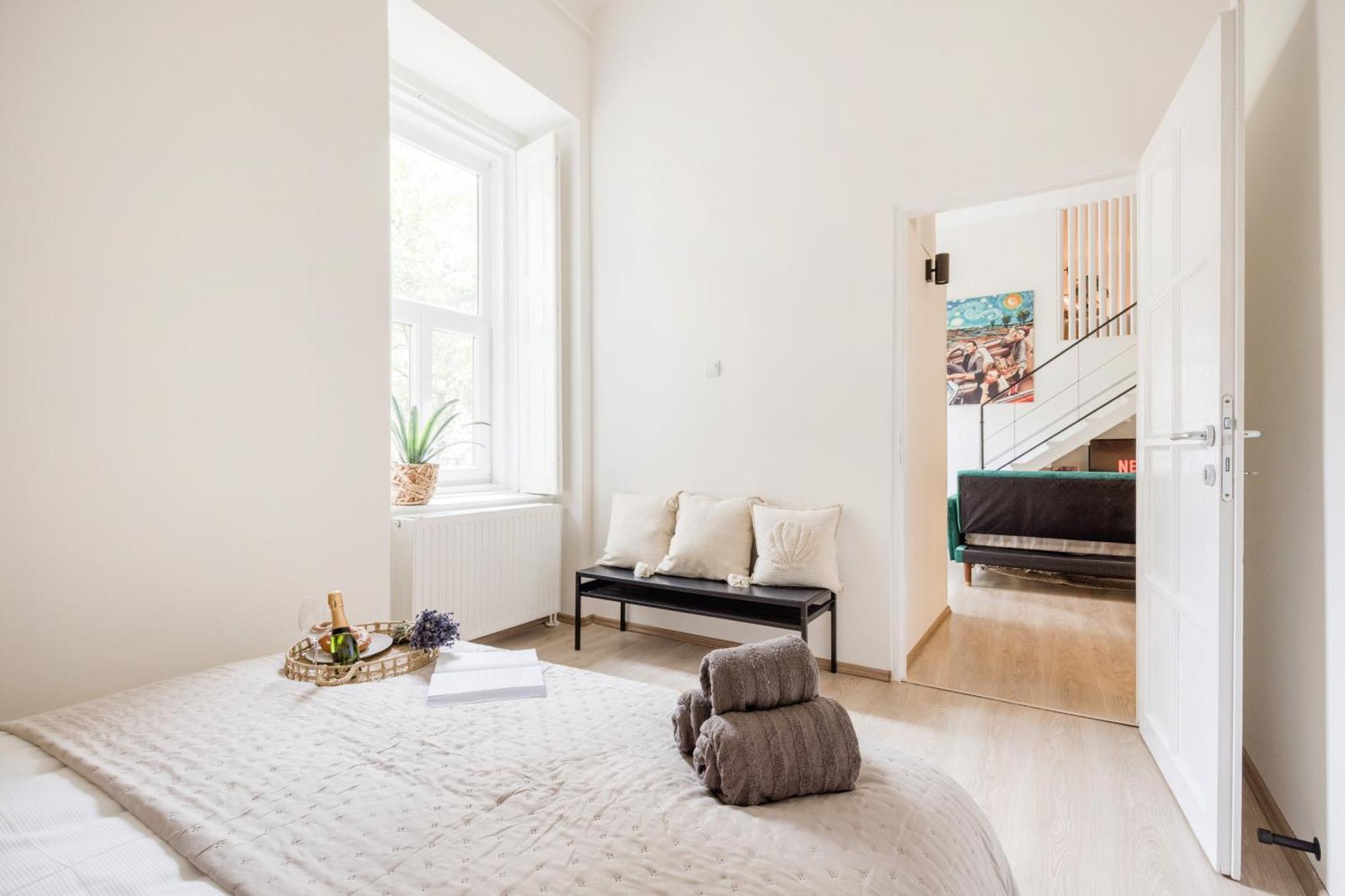 Chic 3br Heart Of District 7- Gem Apartamento